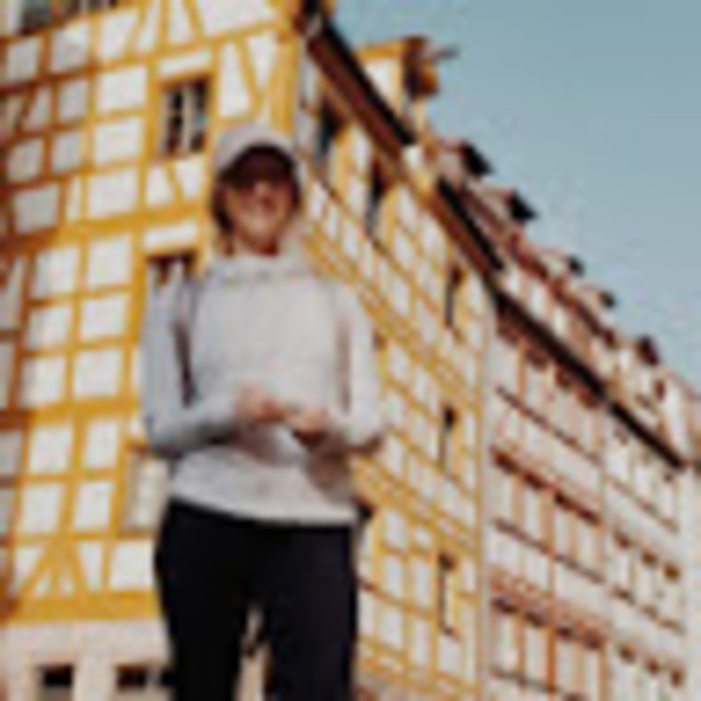 Meet your Posher, Jessica